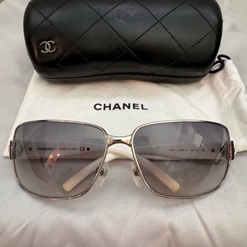 CHANEL Women's Sunglasses with Silver Frame